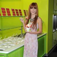 Bella Thorne hosts the Grand Opening of YoBlendz | Picture 66716